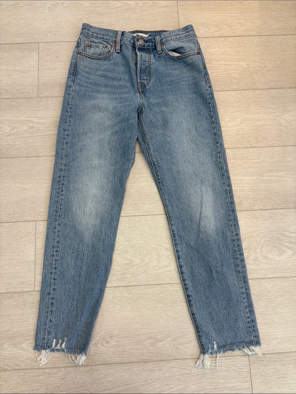 Levi’s Wedgie Concealed Button Fly Blue Jeans Frayed Hem size 26